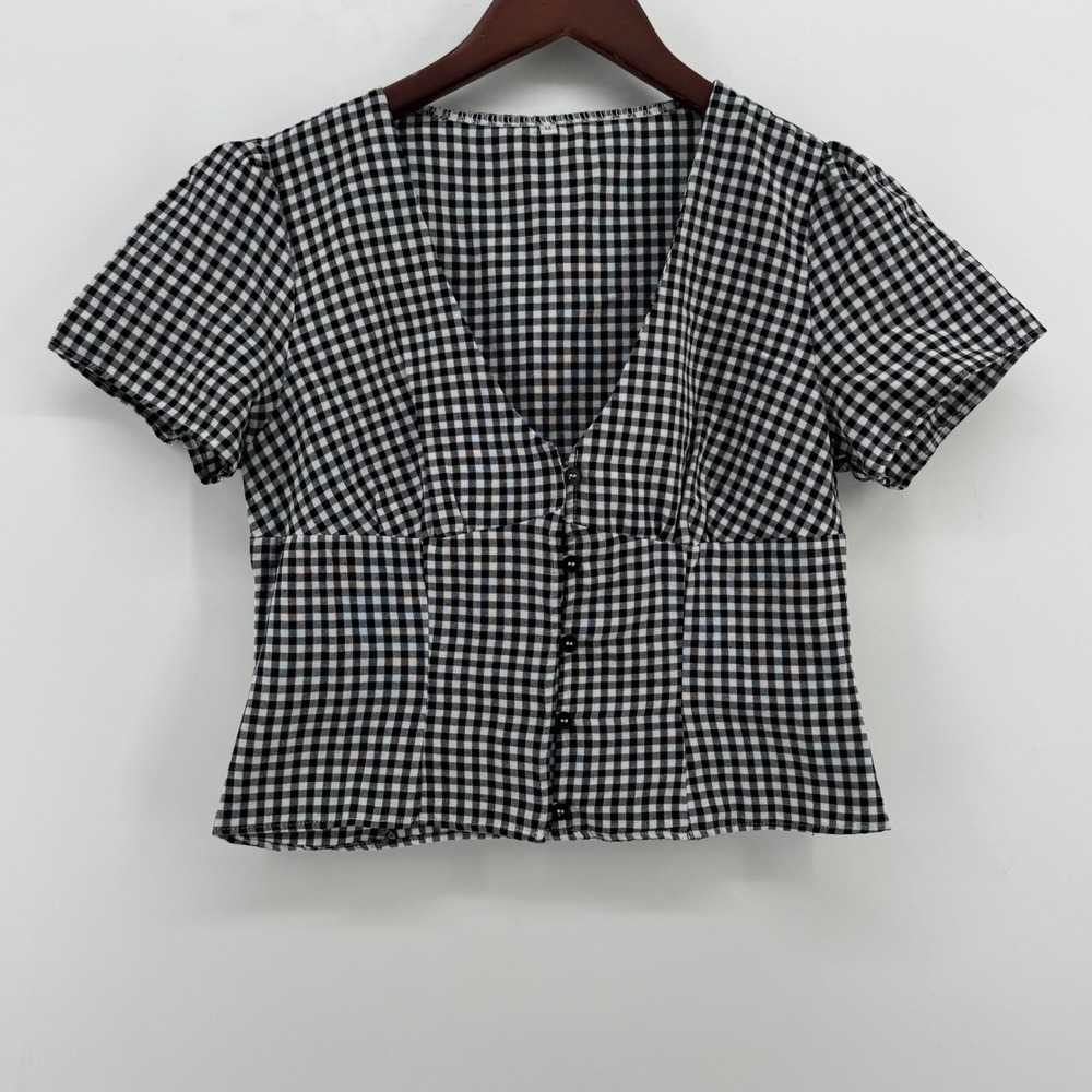 Womens Gingham Checkered V-Neck Button Front Short Sleeve Crop Top Black White M